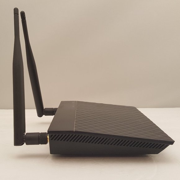 ASUS Wireless N300 3-in-1 Router/AP/Range Extender | RT-N12 | H/W Ver D1 - Picture 4 of 15